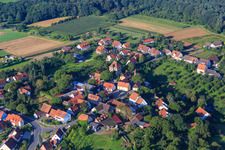 Vue aérienne de Château Adlitz à le quartier Adlitz in Marloffstein dans le département Bavière, Allemagne