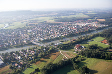 Vue oblique de Möhrendorf dans le département Bavière, Allemagne