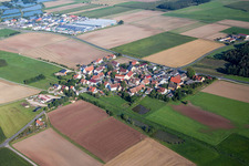 Vue aérienne de Quartier Reinersdorf in Weisendorf dans le département Bavière, Allemagne