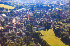 Vue aérienne de Herzogenauracher Straße vpn W à le quartier Frauenaurach in Erlangen dans le département Bavière, Allemagne