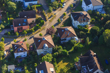Vue aérienne de Rue Albert Einstein à le quartier Wolfartsweier in Karlsruhe dans le département Bade-Wurtemberg, Allemagne