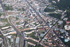Vue aérienne de Kriegsstr à le quartier Innenstadt-Ost in Karlsruhe dans le département Bade-Wurtemberg, Allemagne