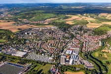 Vue aérienne de Place de parking pour caravanes chez PREMIO Caravan and Car Repair Steinheim à le quartier Steinheim am der Murr in Steinheim an der Murr dans le département Bade-Wurtemberg, Allemagne