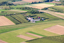 Vue aérienne de Aéroport Backnang-Heiningen à le quartier Heiningen in Backnang dans le département Bade-Wurtemberg, Allemagne