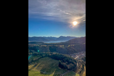 Vue aérienne de Du nord-ouest à le quartier Holz in Tegernsee dans le département Bavière, Allemagne