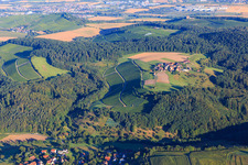 Vue aérienne de Quartier de Gagernberg au-dessus des coteaux de vignobles à le quartier Jettenbach in Beilstein dans le département Bade-Wurtemberg, Allemagne