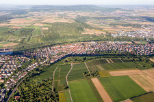 Vue aérienne de Les rives du Neckar à Gemmrigheim dans le département Bade-Wurtemberg, Allemagne