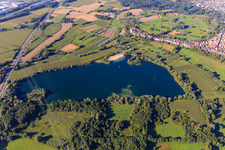 Vue aérienne de Lac et zone de loisirs Johanneswiesen Jockgrim depuis le nord à Jockgrim dans le département Rhénanie-Palatinat, Allemagne
