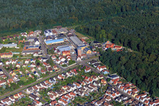 Vue aérienne de Emil-Gruber-Straße, Lower Buchstraße et In den Grüben depuis l'est à Jockgrim dans le département Rhénanie-Palatinat, Allemagne