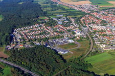 Vue aérienne de Zone commerciale et colonie de Lauterburger Straße à Kandel dans le département Rhénanie-Palatinat, Allemagne