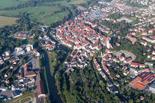 Vue aérienne de Vue des rues et des maisons dans les quartiers résidentiels à le quartier Neufra in Riedlingen dans le département Bade-Wurtemberg, Allemagne