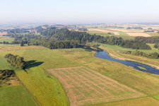 Vue aérienne de Cours du Danube à le quartier Hundersingen in Herbertingen dans le département Bade-Wurtemberg, Allemagne