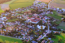 Vue aérienne de Vue d'ensemble du village depuis le sud à Wald dans le département Bade-Wurtemberg, Allemagne