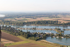 Zone de maisons de week-end Eicher See à Hamm Am Rhein à Eich dans le département Rhénanie-Palatinat, Allemagne hors des airs