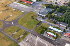 Vue aérienne de Mayence-Finten, aéroport à Finten dans le département Rhénanie-Palatinat, Allemagne