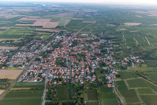 Vue aérienne de Alsheim dans le département Rhénanie-Palatinat, Allemagne