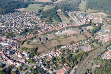 Vue d'oiseau de Bitche dans le département Moselle, France