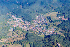 Vue aérienne de Erfweiler dans le département Rhénanie-Palatinat, Allemagne