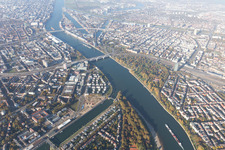 Photographie aérienne de Port de Luitpold à le quartier Süd in Ludwigshafen am Rhein dans le département Rhénanie-Palatinat, Allemagne