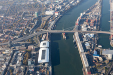 Vue aérienne de Galerie du Rhin à le quartier Mitte in Ludwigshafen am Rhein dans le département Rhénanie-Palatinat, Allemagne