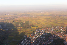 Vue oblique de Klingenmünster dans le département Rhénanie-Palatinat, Allemagne