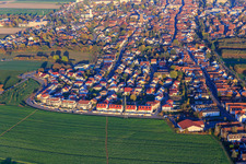 Vue aérienne de Am Maisfeld, Stresemannstr à Kandel dans le département Rhénanie-Palatinat, Allemagne