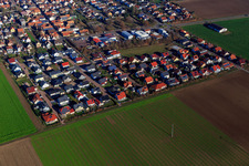 Vue aérienne de Nouvelle zone de développement Brotäcker depuis le sud-ouest à Steinweiler dans le département Rhénanie-Palatinat, Allemagne