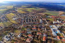 Vue aérienne de Vue d'ensemble de la Thermalbadstraße depuis l'est à Bad Füssing dans le département Bavière, Allemagne