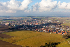 Vue aérienne de Vue des rues et des maisons dans les quartiers résidentiels à le quartier Dobl in Rotthalmünster dans le département Bavière, Allemagne
