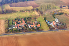 Vue aérienne de Quartier de Höfen avec salon de beauté Gabi Pfleiderer à le quartier Minderslachen in Kandel dans le département Rhénanie-Palatinat, Allemagne
