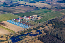 Vue aérienne de Hartenauer Hof à Bickenbach dans le département Hesse, Allemagne
