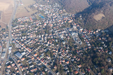 Vue aérienne de Quartier Jugenheim an der Bergstrasse in Seeheim-Jugenheim dans le département Hesse, Allemagne