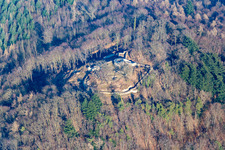 Vue aérienne de Brugruine Tannenberg à Seeheim-Jugenheim dans le département Hesse, Allemagne