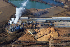 Photographie aérienne de Zone industrielle Konrad-Nolte-Straße outre-Rhin avec Rheinspan GmbH & Co. KG à Germersheim dans le département Rhénanie-Palatinat, Allemagne
