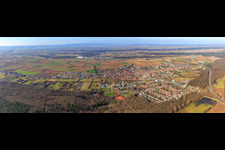 Vue aérienne de Panorama de la ville depuis le sud à Kandel dans le département Rhénanie-Palatinat, Allemagne