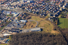 Vue aérienne de Nouvelle route pour agrandir la zone commerciale de Lauterburger Straße à Kandel dans le département Rhénanie-Palatinat, Allemagne