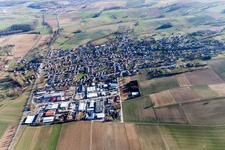 Vue aérienne de Quartier Helmsheim in Bruchsal dans le département Bade-Wurtemberg, Allemagne