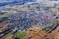 Vue aérienne de Quartier Unteröwisheim in Kraichtal dans le département Bade-Wurtemberg, Allemagne