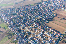 Nouvelle zone de développement sur Römerberg à le quartier Heiligenstein in Römerberg dans le département Rhénanie-Palatinat, Allemagne d'en haut
