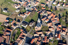 Vue aérienne de Schwindratzheim dans le département Bas Rhin, France