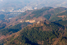 Vue aérienne de Château de Windeck à le quartier Riegel in Bühl dans le département Bade-Wurtemberg, Allemagne