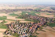 Vue aérienne de Hunspach dans le département Bas Rhin, France