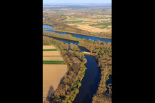 Vue aérienne de Embouchure du Michelsbach dans le Rhin à la station de pompage de Sonderheim Sud à le quartier Sondernheim in Germersheim dans le département Rhénanie-Palatinat, Allemagne