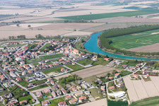 Vue aérienne de Cesarolo dans le département Vénétie, Italie