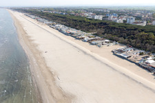 Vue oblique de Pinarella dans le département Émilie-Romagne, Italie