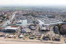 Vue aérienne de Cesenatico dans le département Forlì-Cesena, Italie