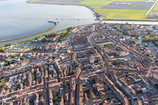 Comacchio dans le département Ferrara, Italie hors des airs
