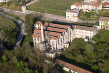 Photographie aérienne de Dignano dans le département Frioul-Vénétie Julienne, Italie