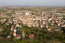 Vue oblique de Carpacco dans le département Frioul-Vénétie Julienne, Italie