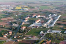 Vue aérienne de Maniago dans le département Pordenone, Italie
